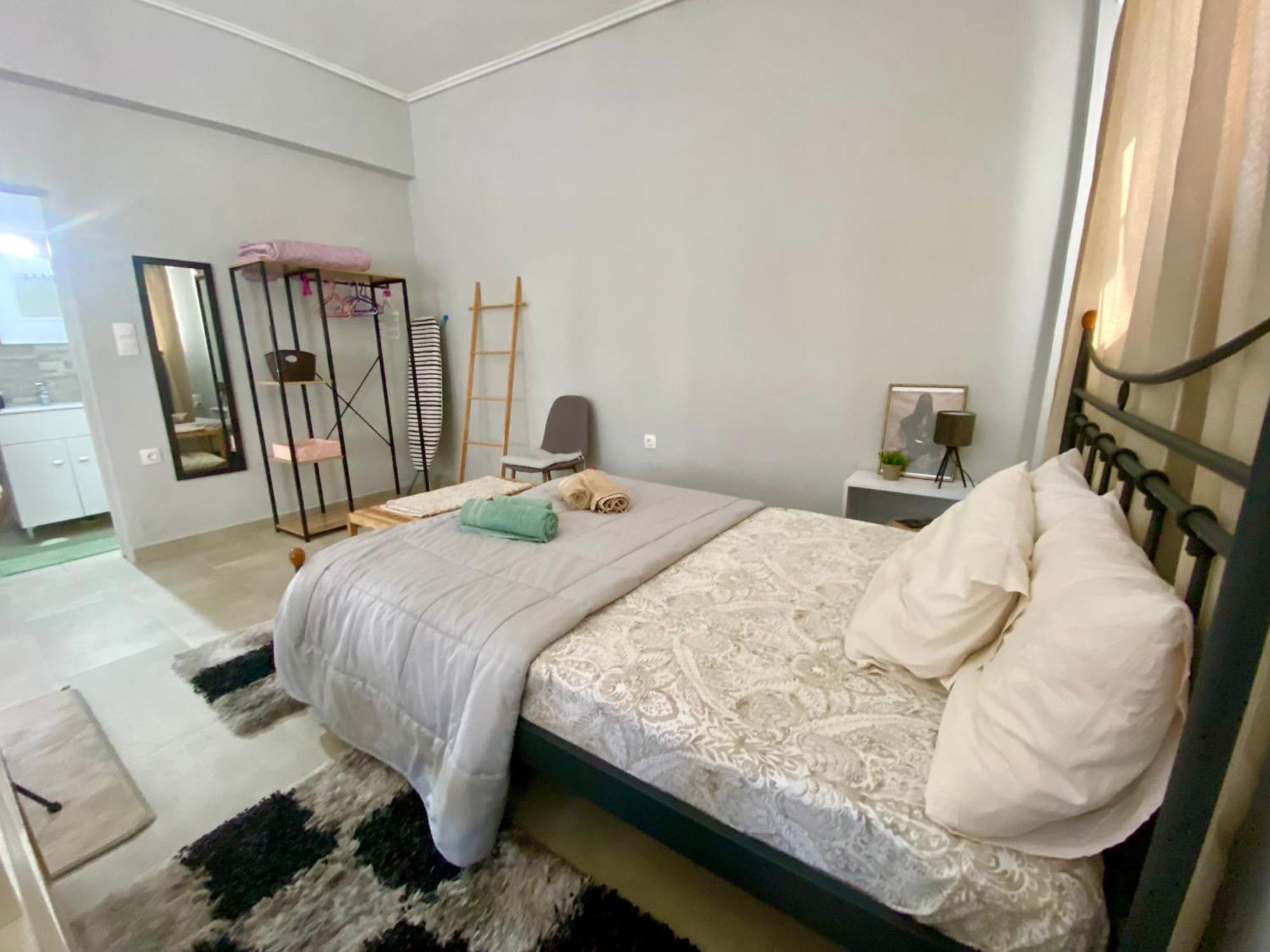 Xrysa'S Central City Apartment Missolonghi Екстер'єр фото