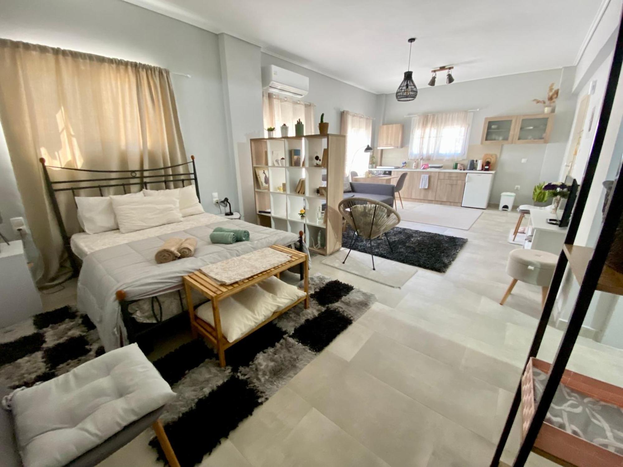 Xrysa'S Central City Apartment Missolonghi Екстер'єр фото